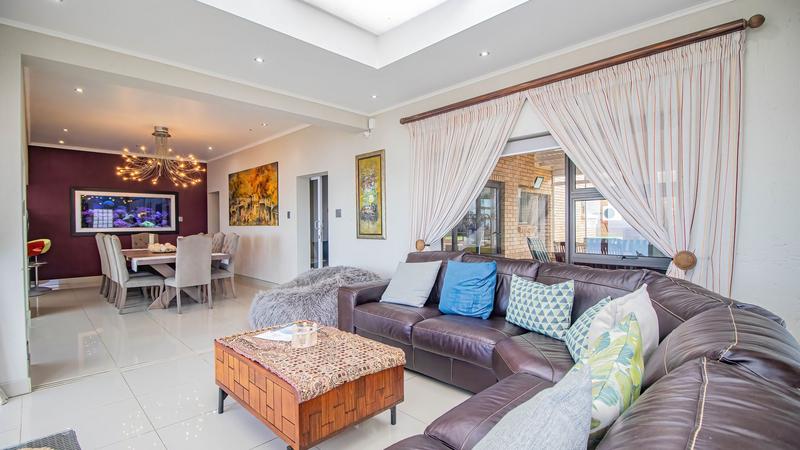 6 Bedroom Property for Sale in Dana Bay Western Cape
